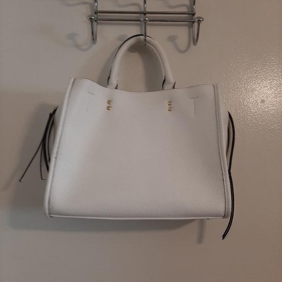 White steve madden shoulder bag - Picture 2 of 4